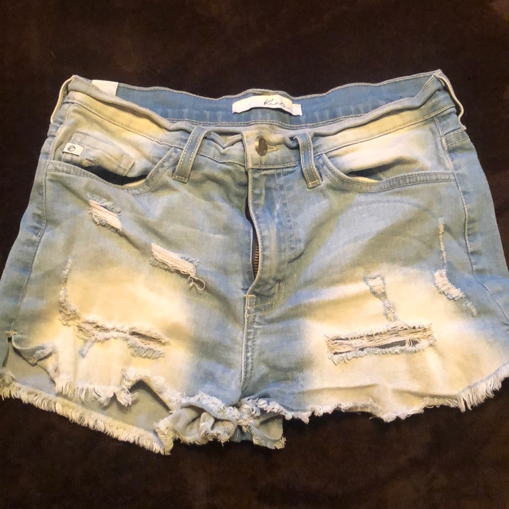 Kancan denim shorts size 27